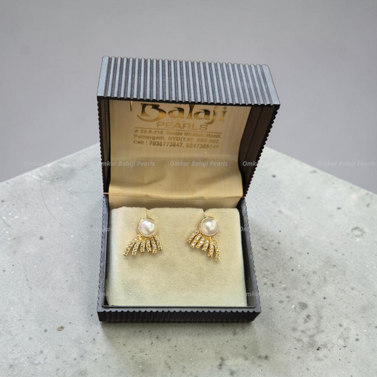 Sunburst Studs 😘