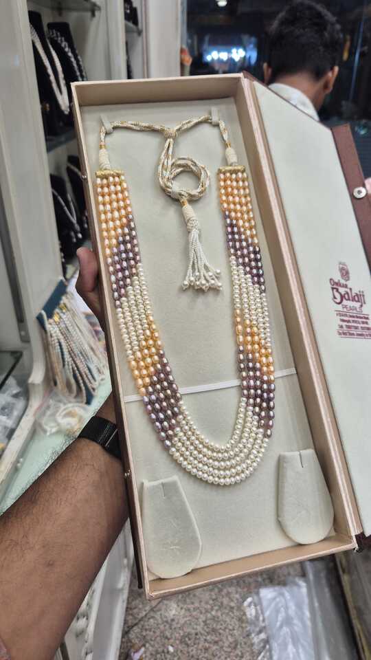 Multi color pearls necklace 5 layers