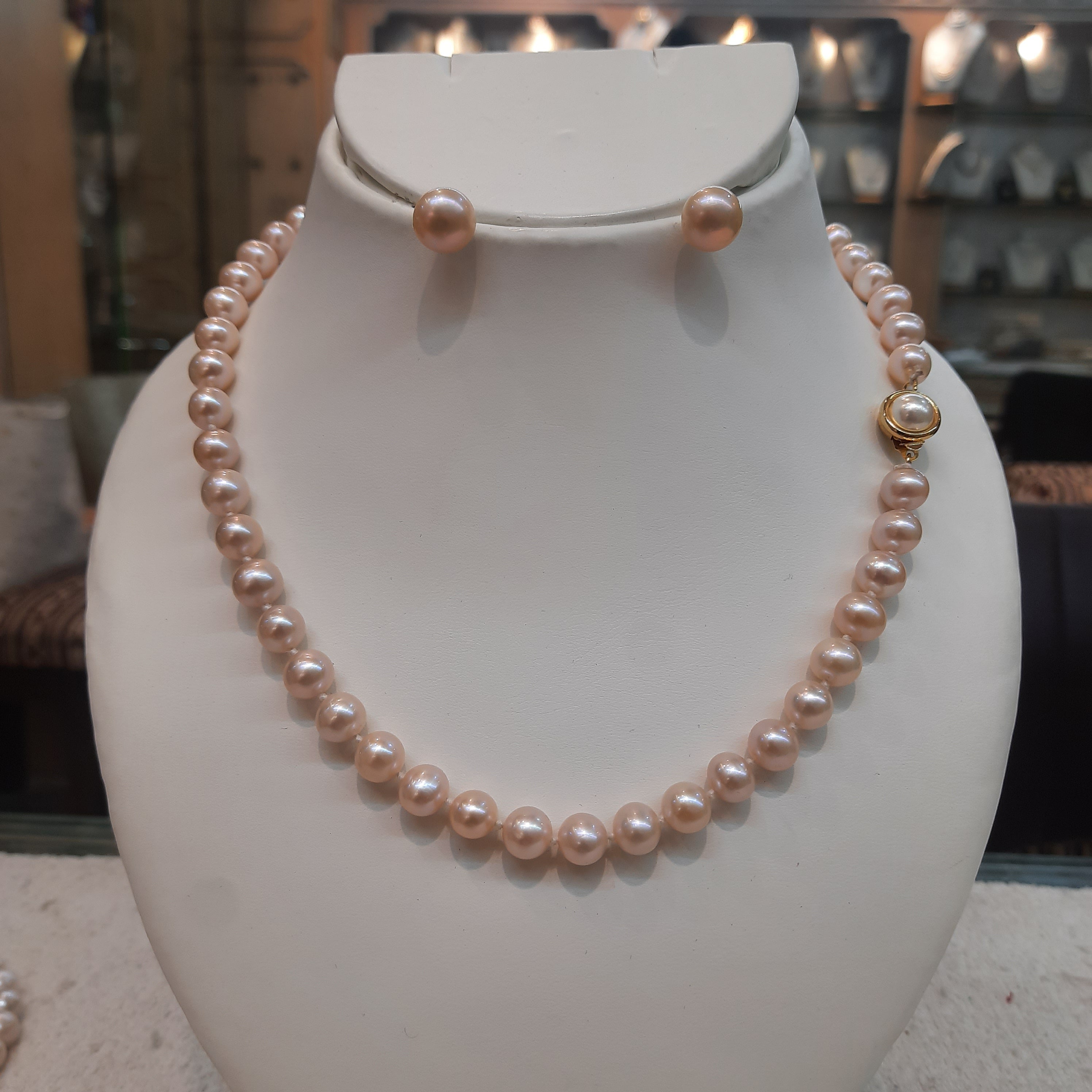 8mm Pink Round Pearls