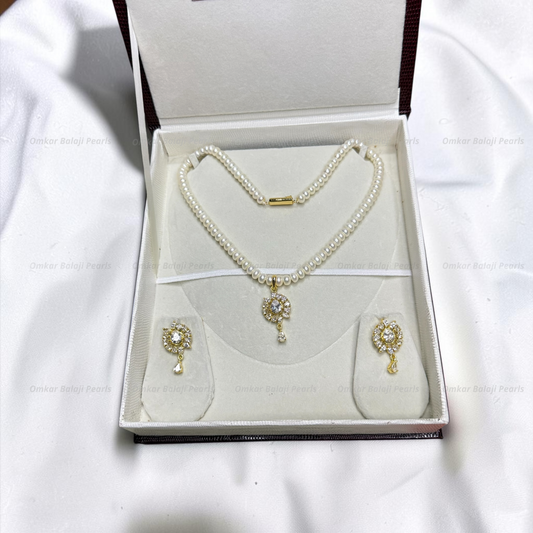 SINGLE LAYER REAL PEARLS SET