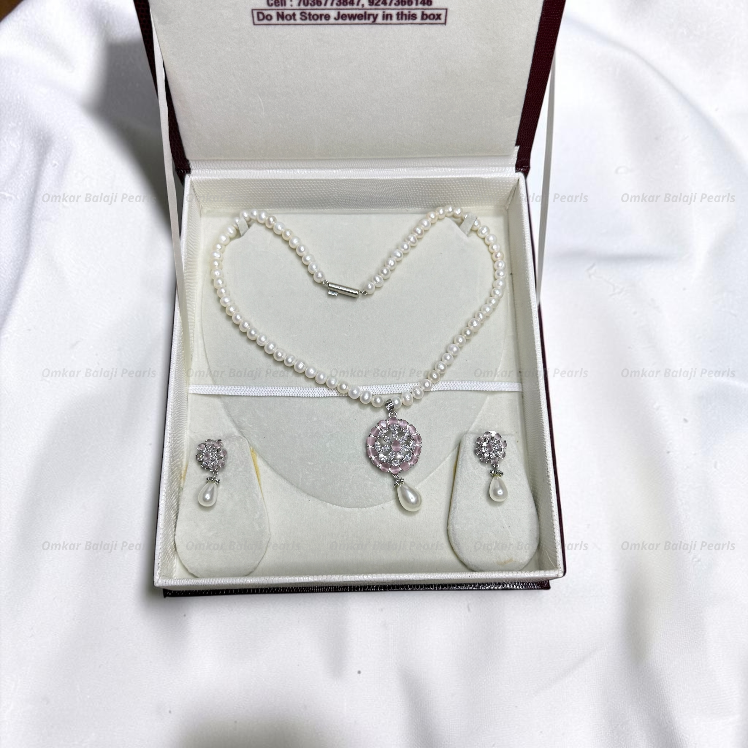 SINGLE LAYER REAL PEARLS SET