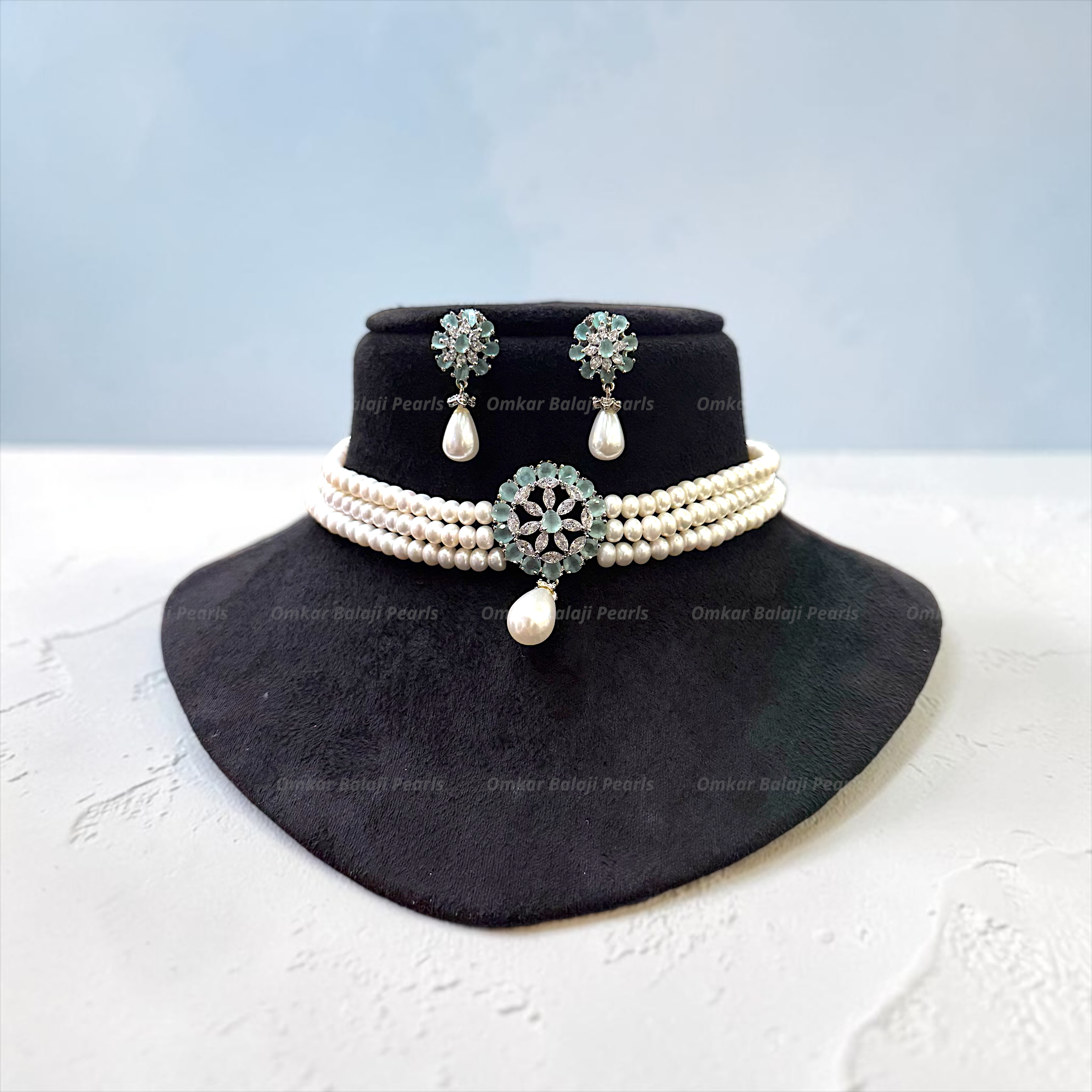 Exclusive Real Pearls Choker Set