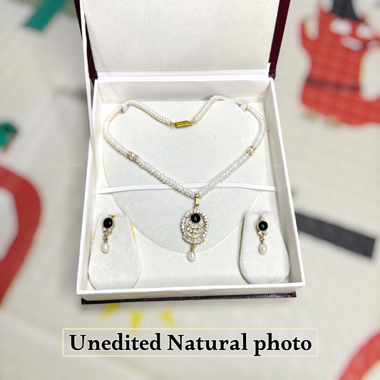 SINGLE LAYER REAL PEARLS SET