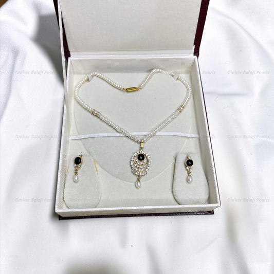 SINGLE LAYER REAL PEARLS SET