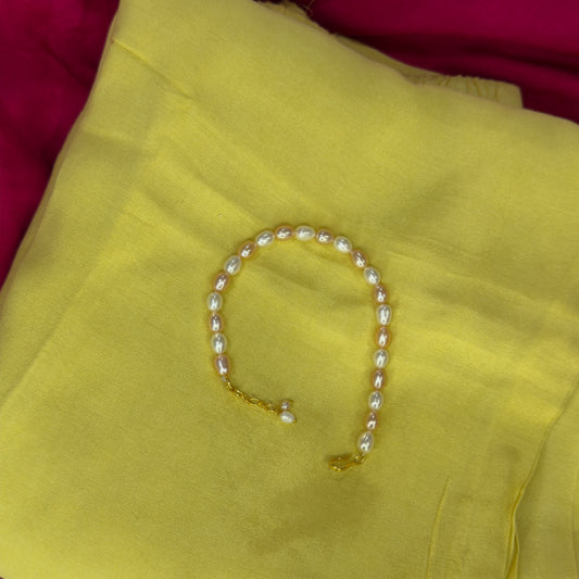 White & Pink Braclet single Layer