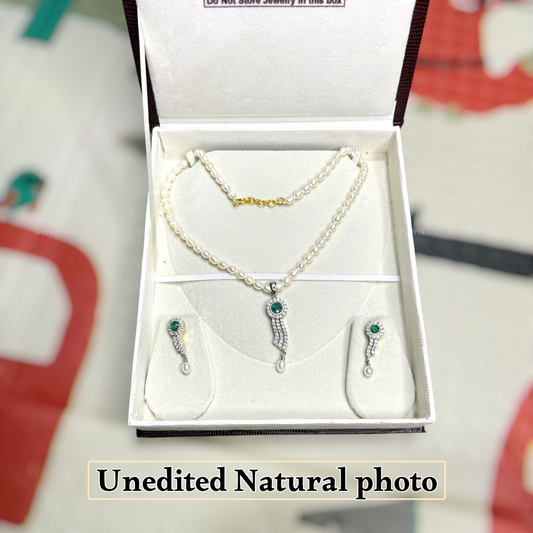 SINGLE LAYER REAL PEARLS SET