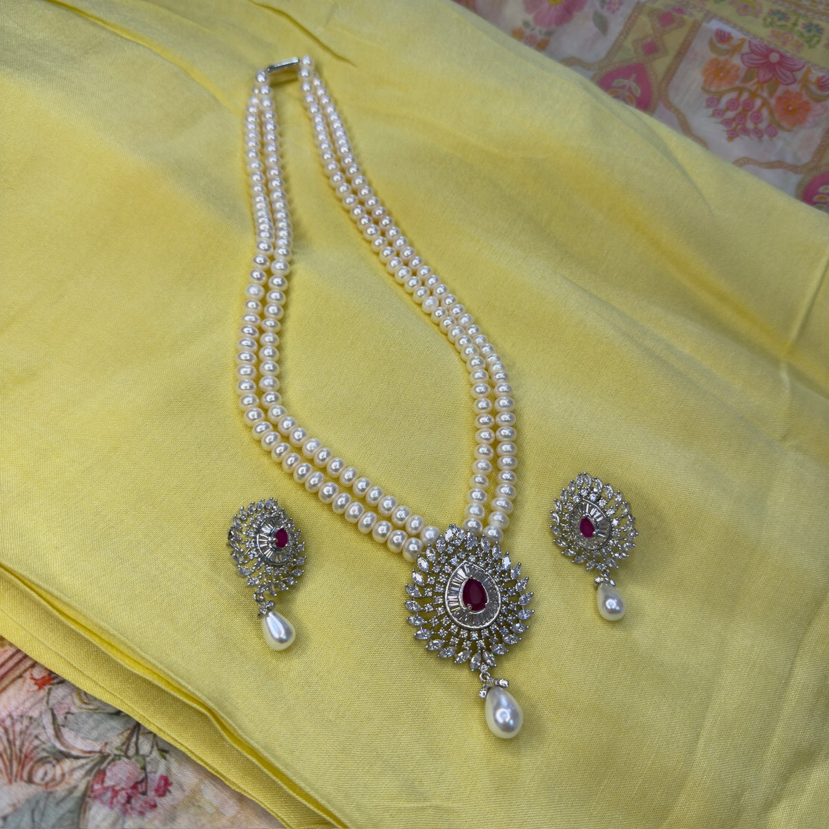 Red Set Of 2 layer Pearls