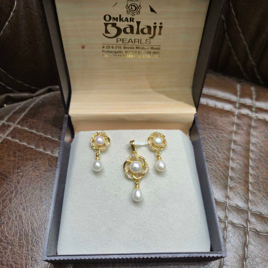 Elegant Locket Set Of Real Pearls