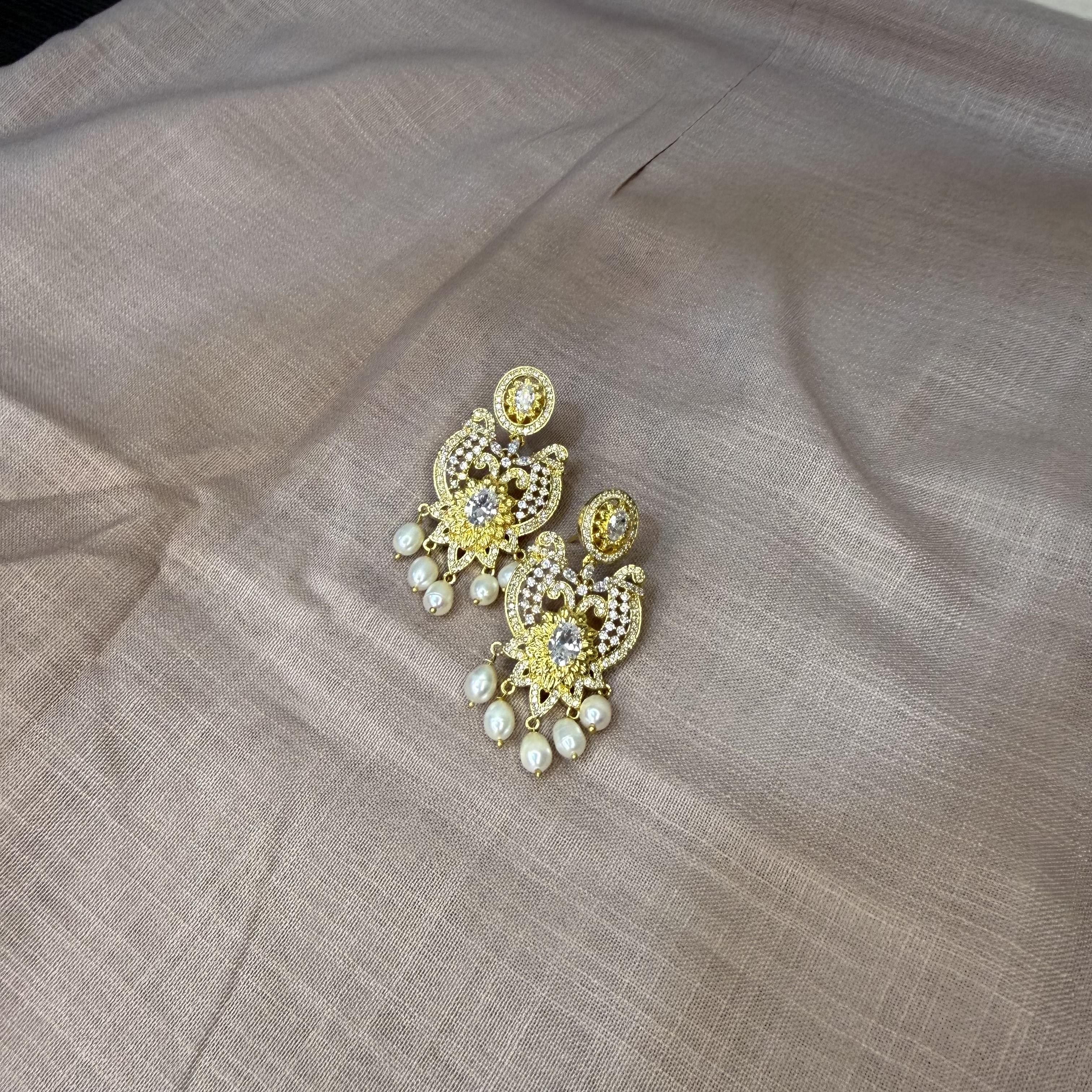 Daimond Style Raani Haar [full White]