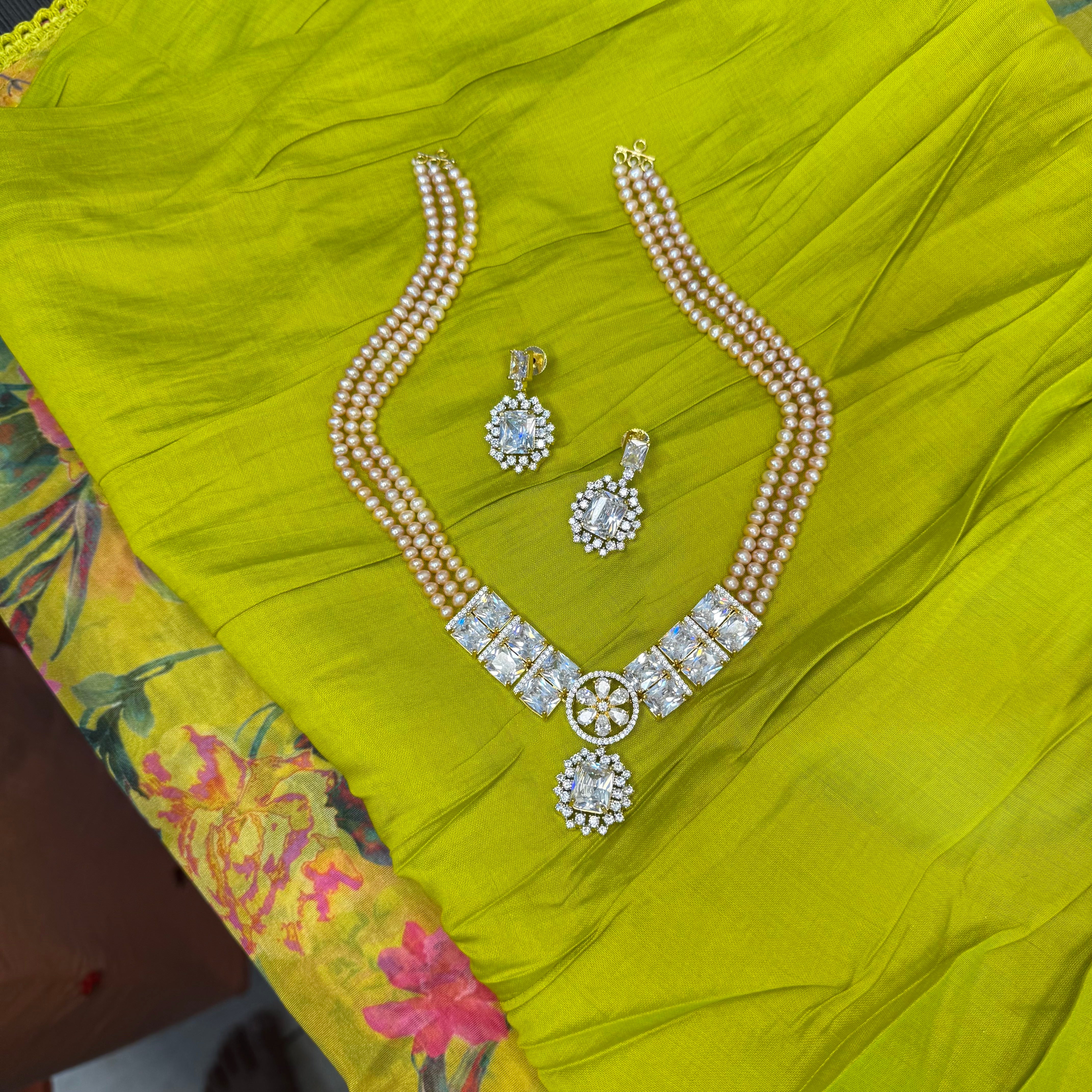Daimond Style mini Raani Haar pink  Pearls