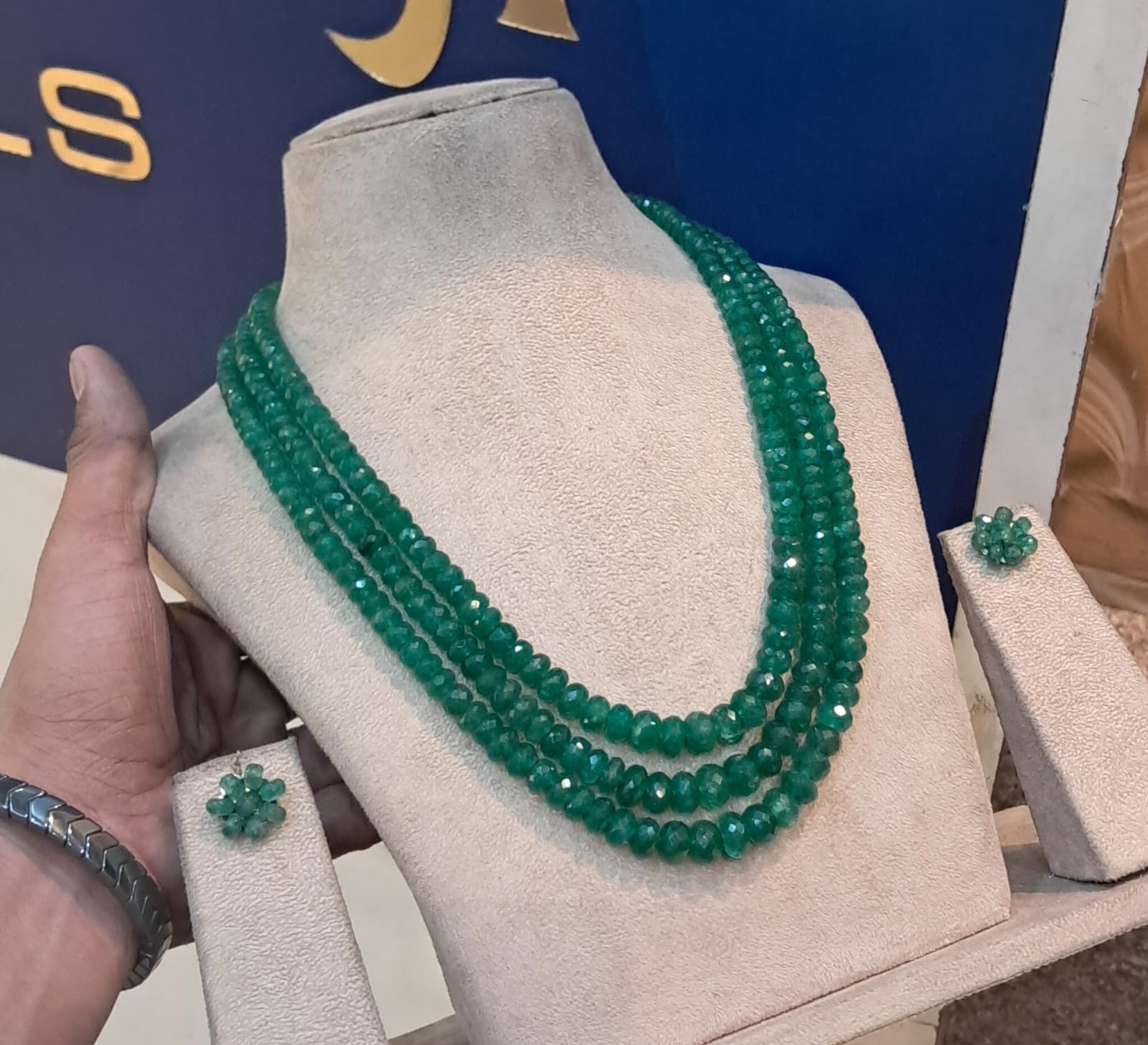Beryl Emerald Medium Big Size