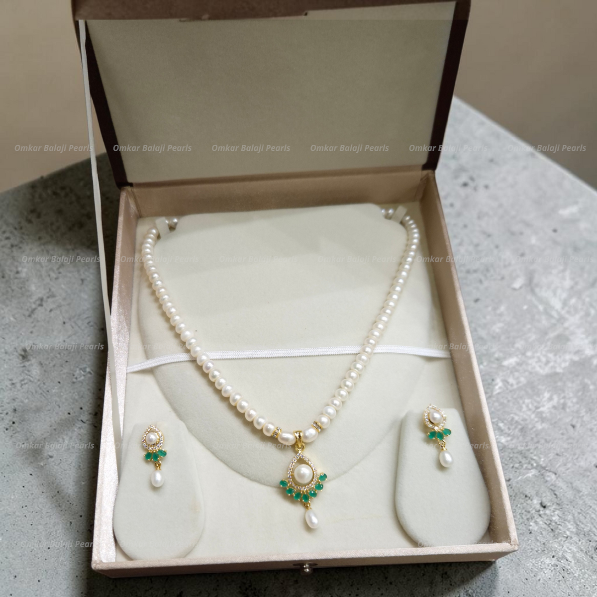 Royal Teardrop Real Pearl Set 💚