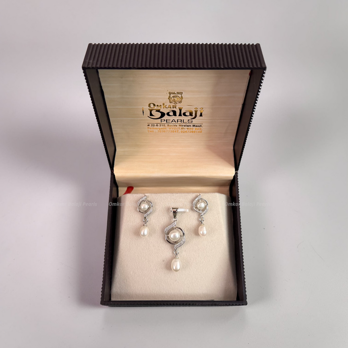 Silver Finish Locket & earrings