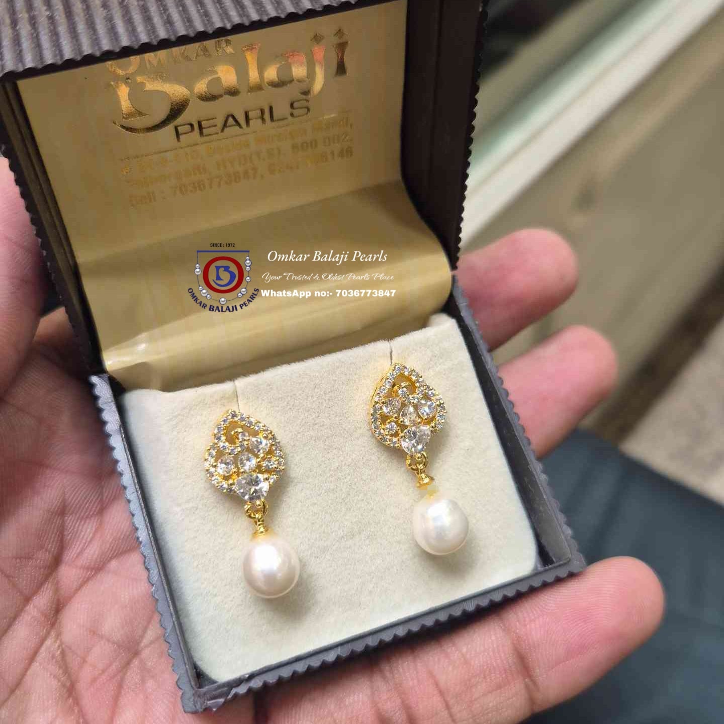 Pearls Earrings [ white ]
