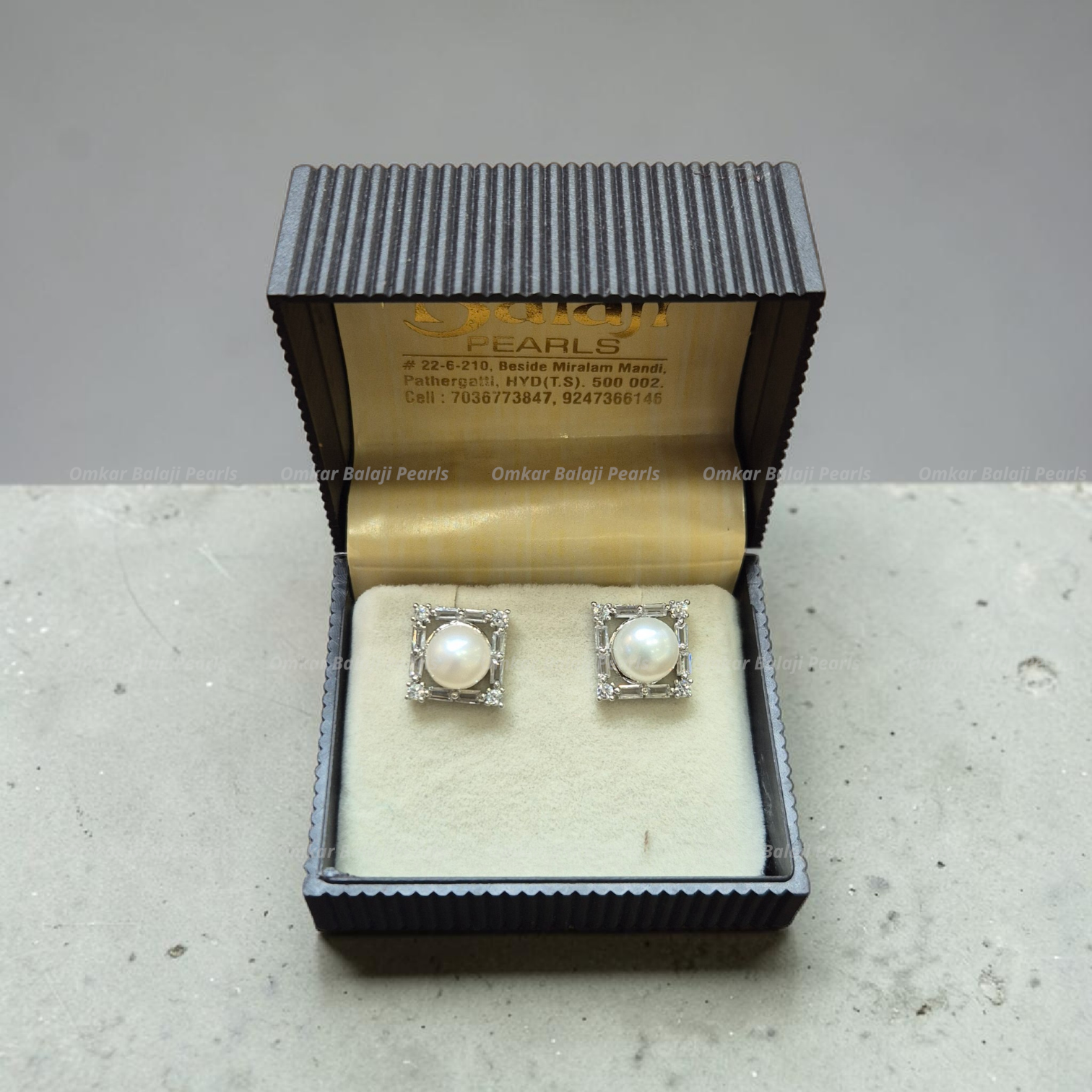 BOX style Studs 🎁