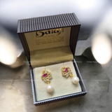 Pearls Earrings with Stone