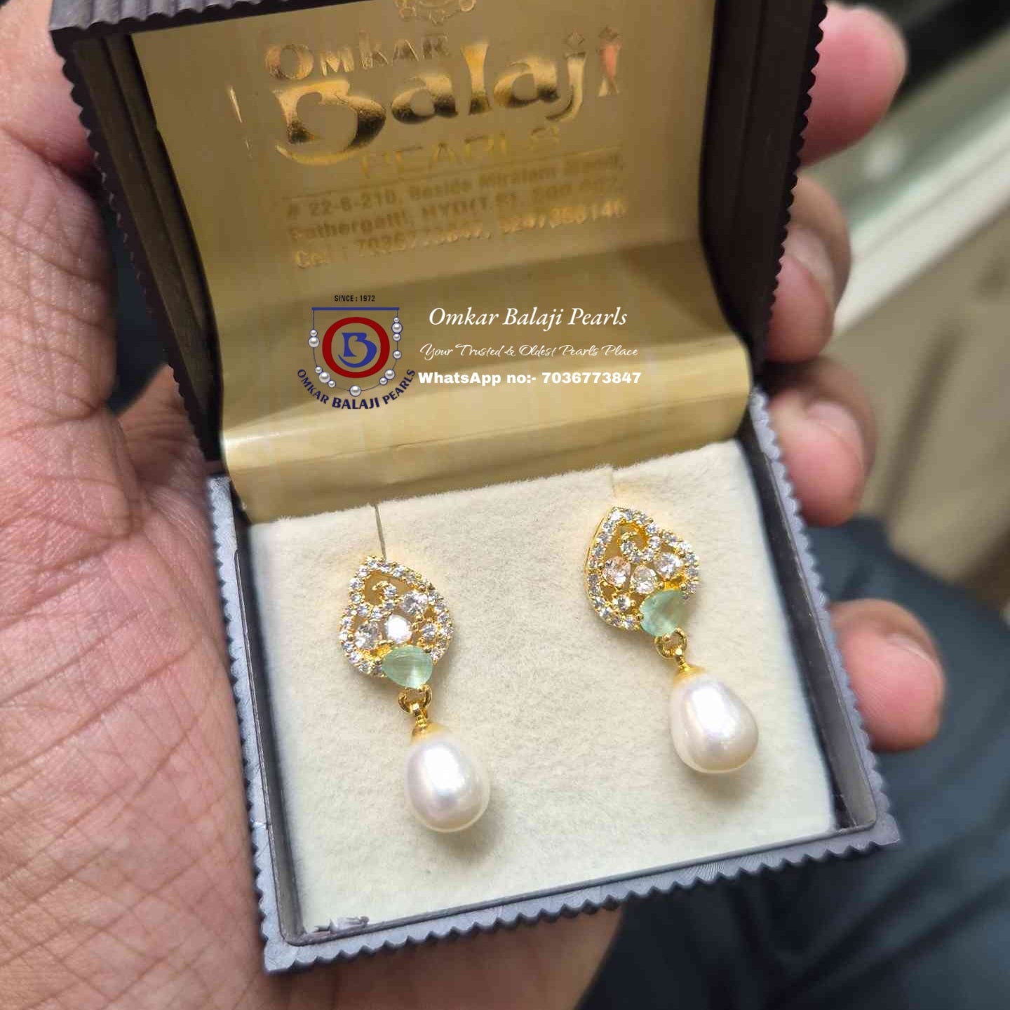 Pearls Earrings [ white ]