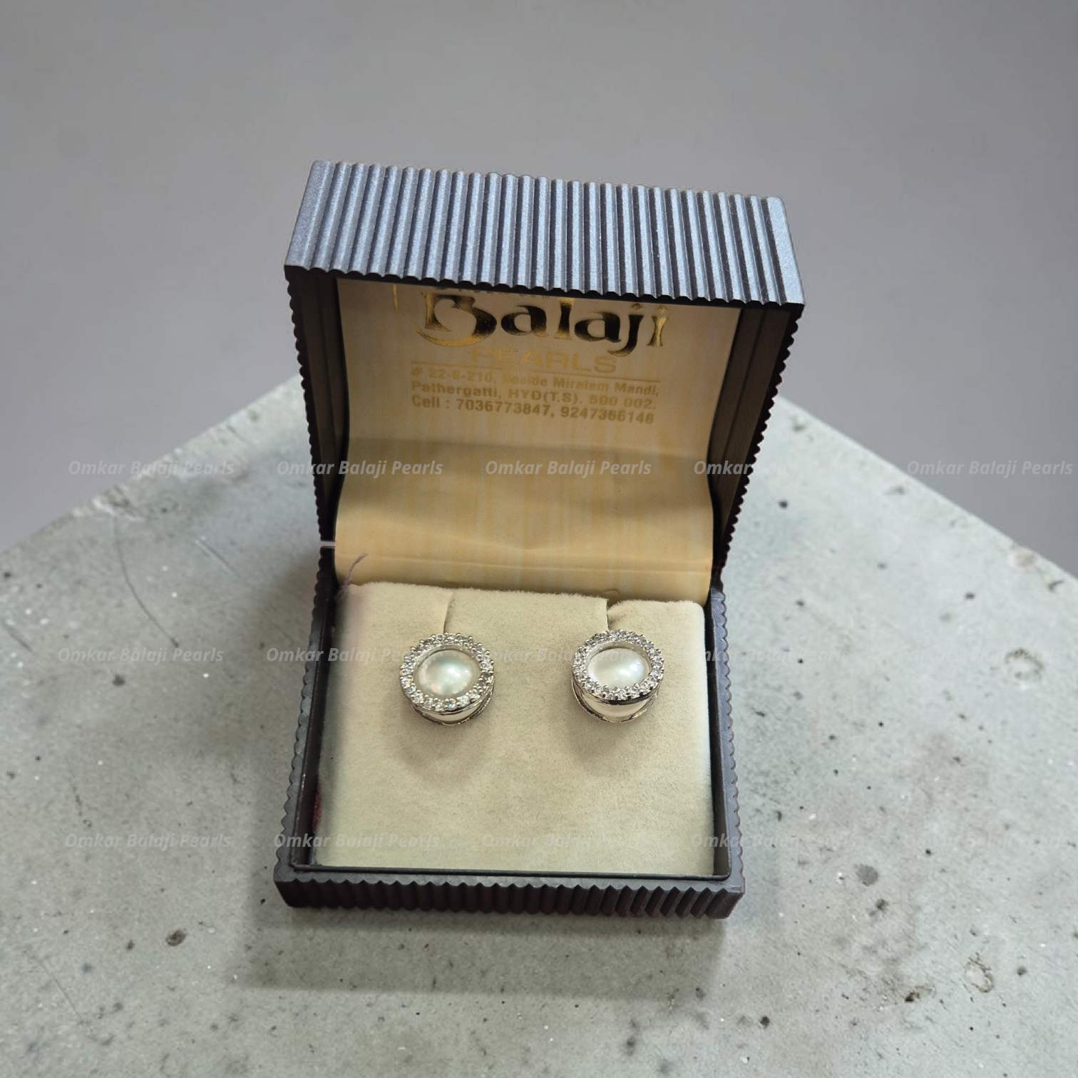Statement Ear Studs 🤩