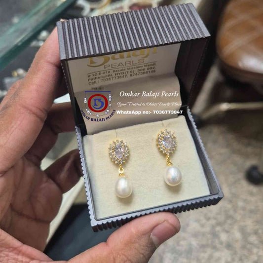 Pearls Earrings [ white ]