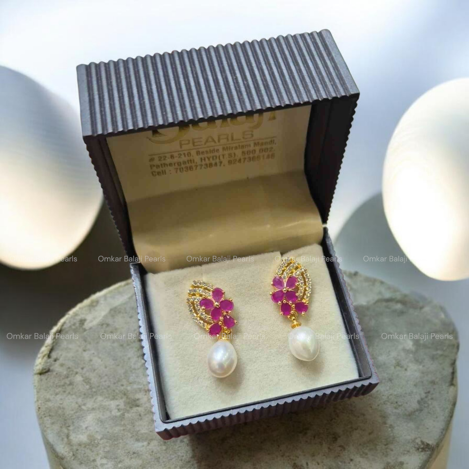 Pearls Earrings [ Red ]