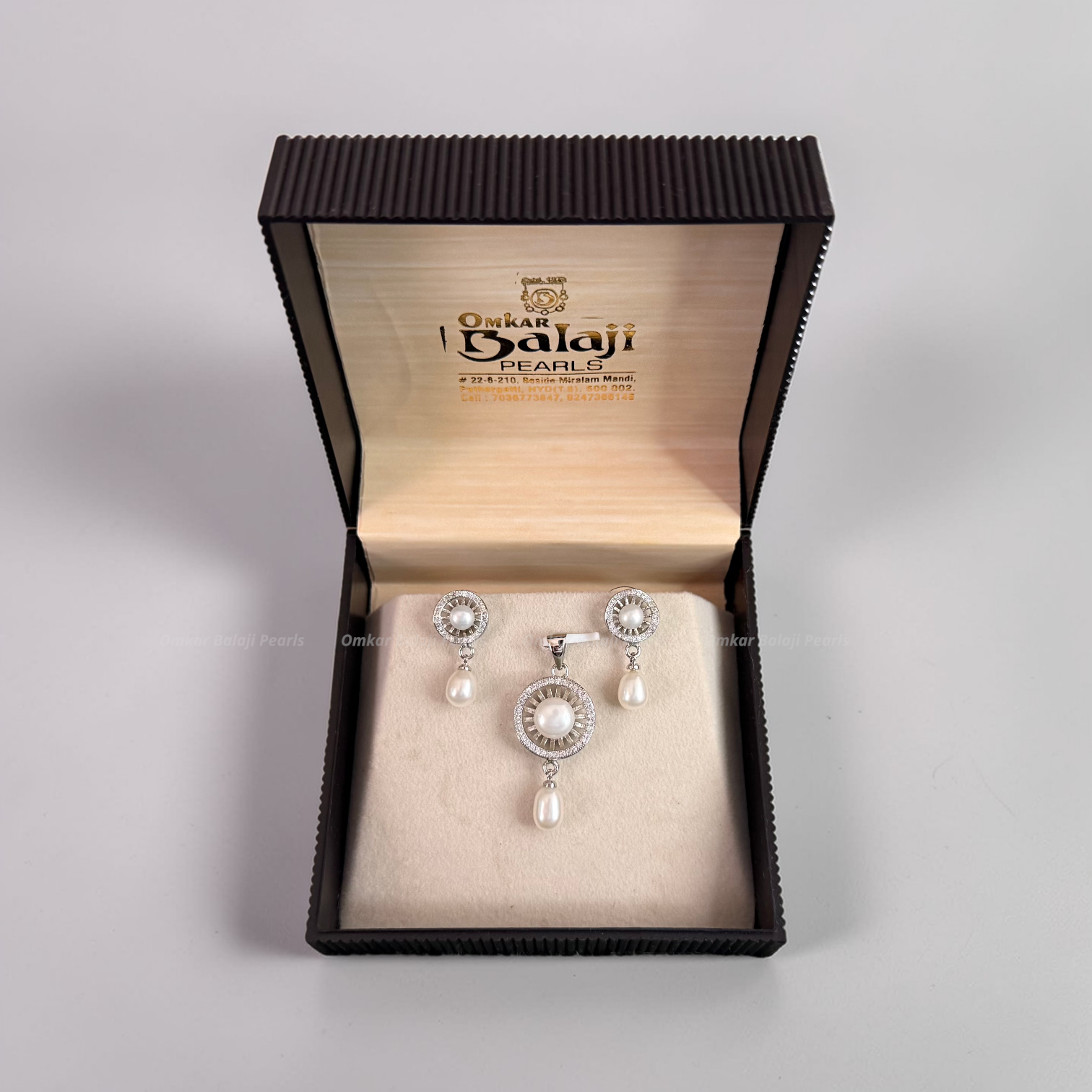 Silver Finish Locket & earrings