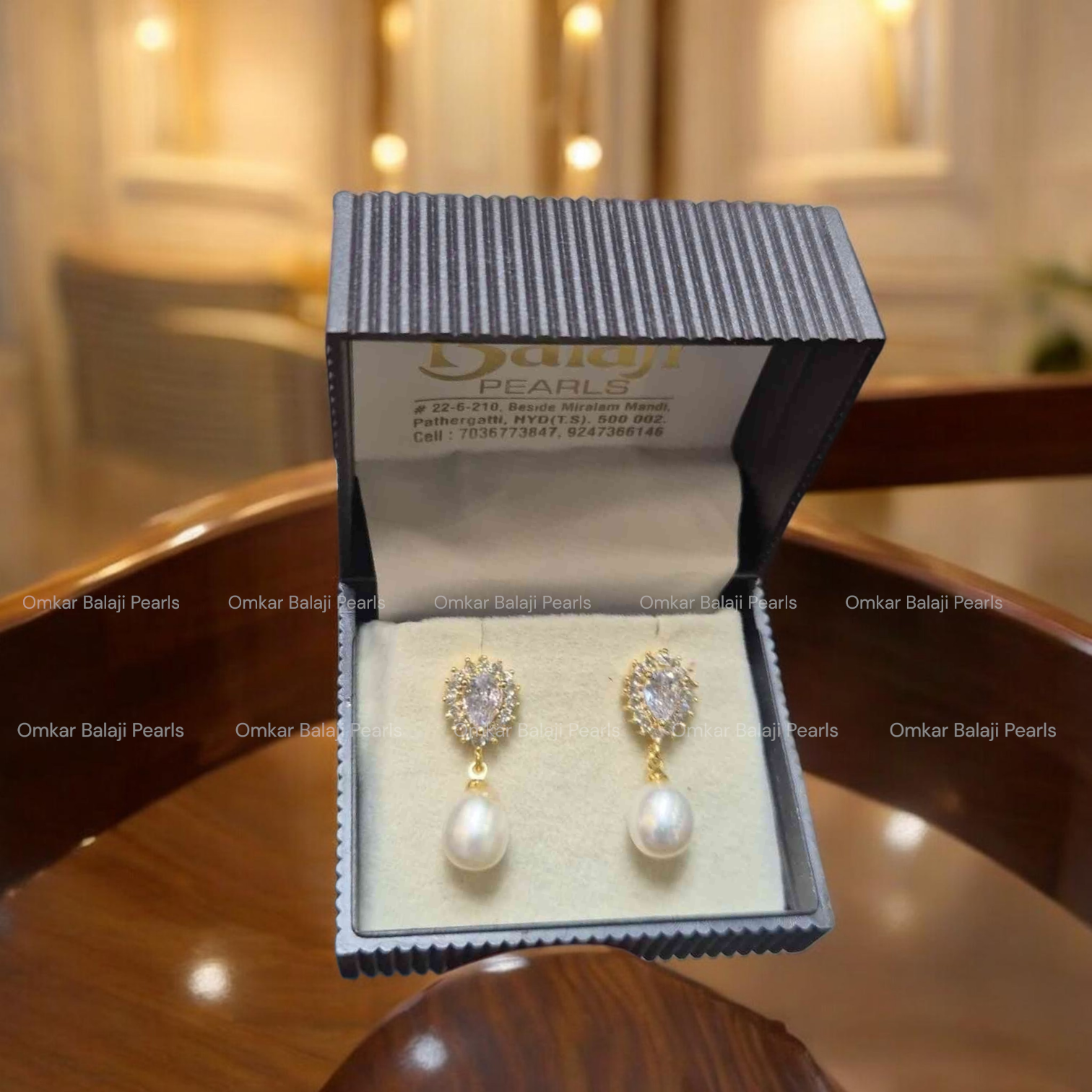 Pearls Earrings [ white ]