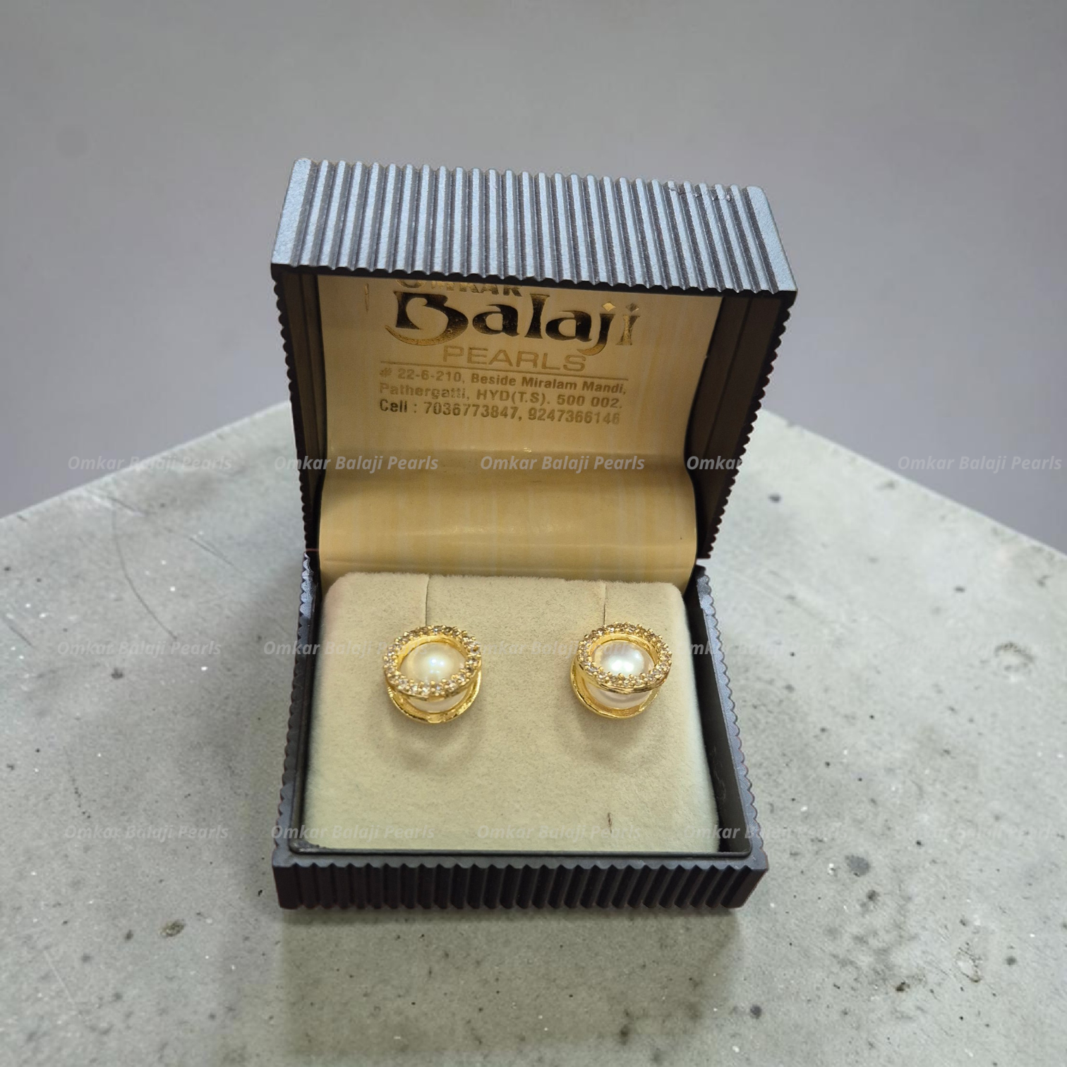 Statement Ear Studs 🤩