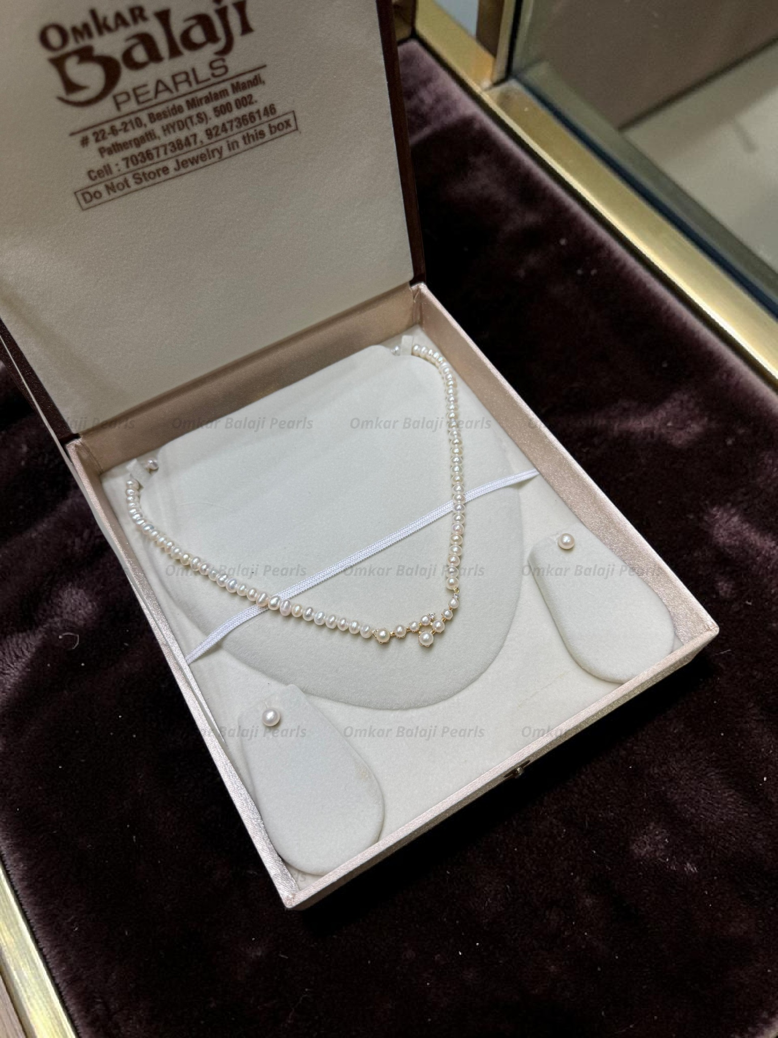 Simple & Royal Pearls Set