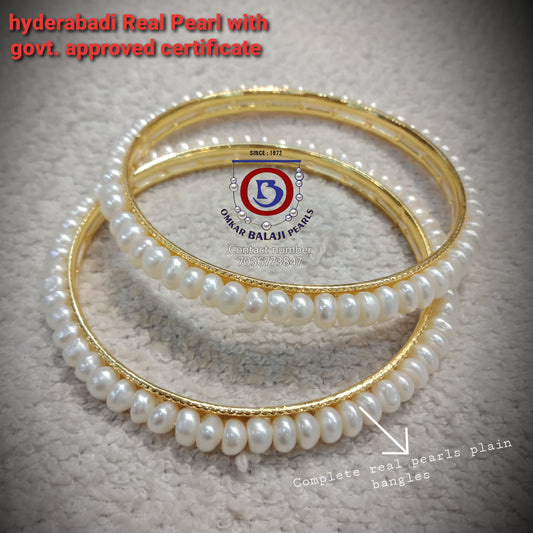 Pearls bangle