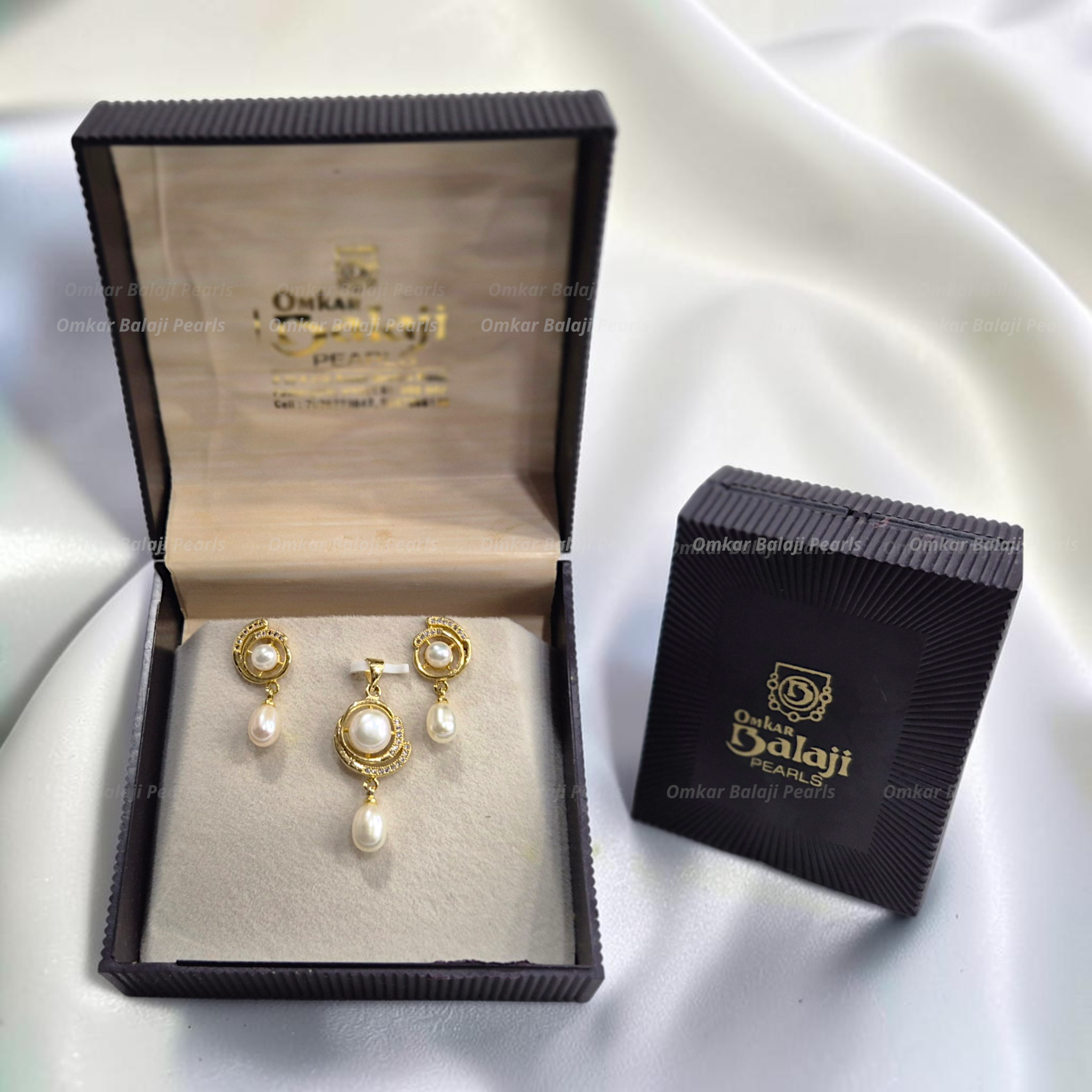 Rakhi Sale Locket Set #G21